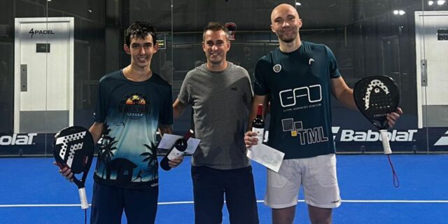 P1000-4Padel-Bordeaux-Vanbauce-et-Sarrat-sacres-a-domicile.jpg